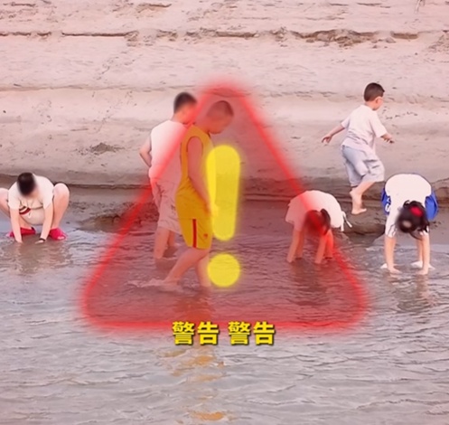 “还不上岸？奖励作业大礼包！”江边戏水不听劝，警察叔叔“放大招”！