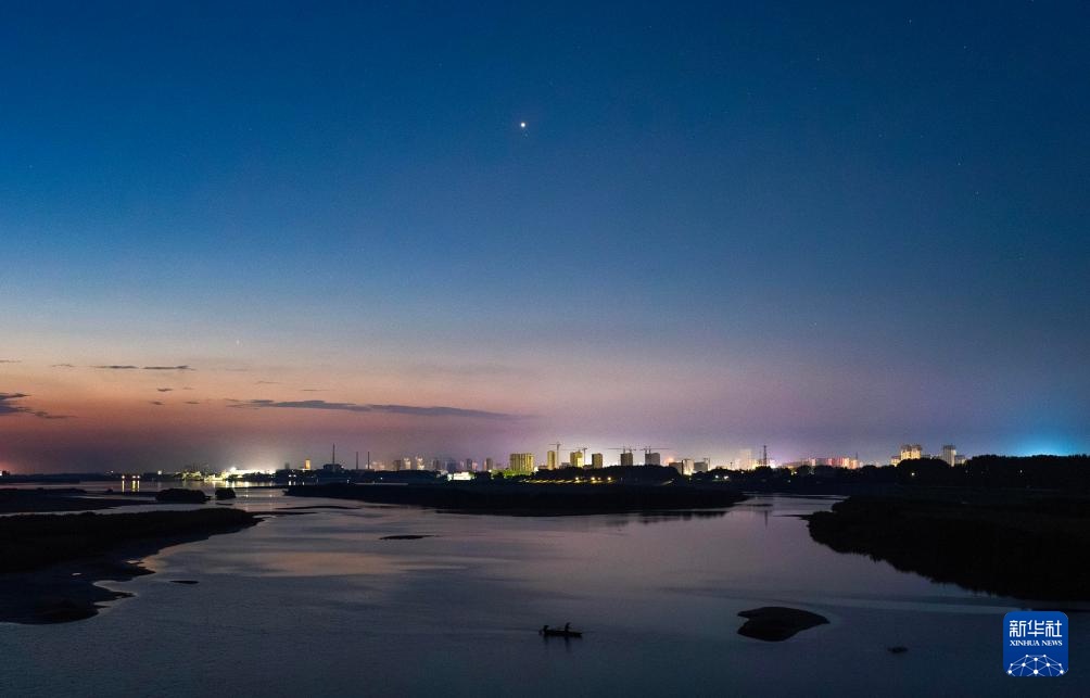 星空相册｜全年“最高”启明星闪耀天宇