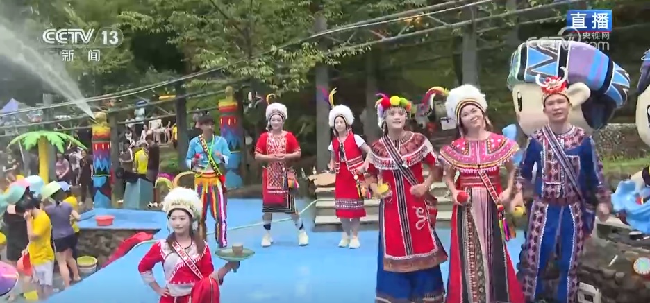 解锁各地花样避暑新玩法 沉浸式体验绽放夏日消费活力