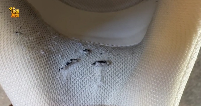 花1万多买LV鞋，穿了几次破洞了？顾客：太夸张了