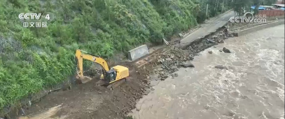 多方驰援、空投物资、连夜抢修……强降雨突袭京津冀多地 众志成城抢险救灾