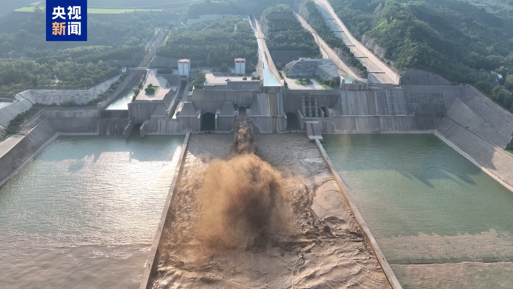 应对黄河上中游大量来水 小浪底水利枢纽开启泄洪运用 应对黄河上中游大量来水 小浪底水利枢纽开启泄洪运用