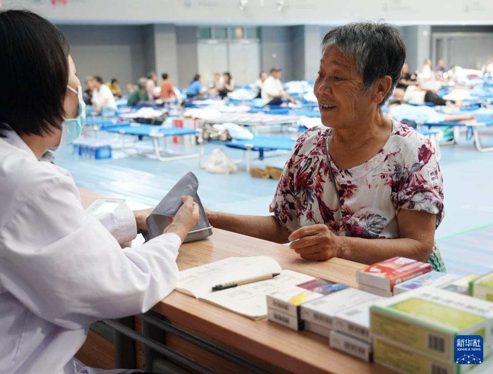探访北京市平谷区体育中心安置点 探访北京市平谷区体育中心安置点