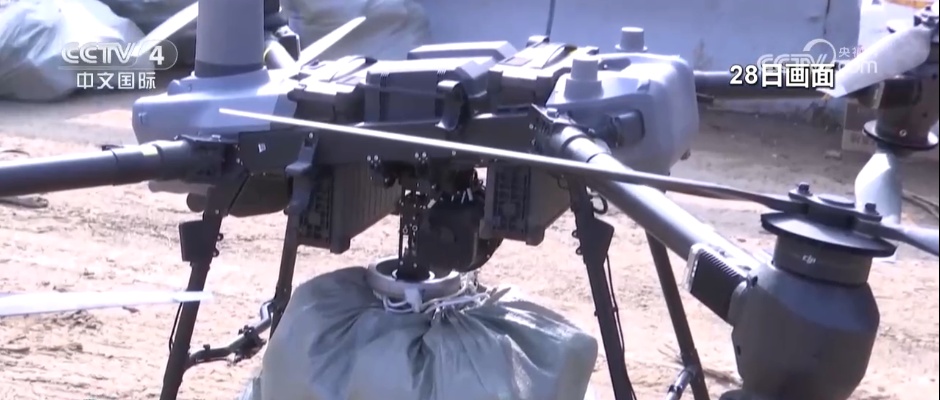 多方驰援、空投物资、连夜抢修……强降雨突袭京津冀多地 众志成城抢险救灾