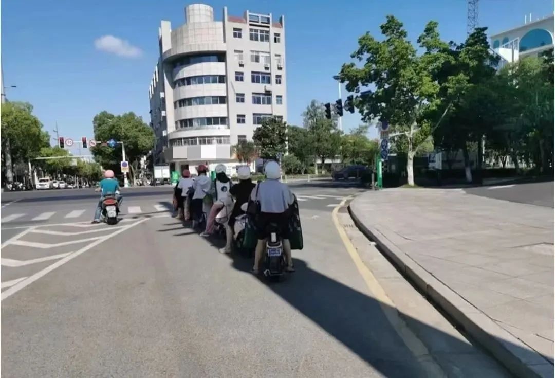 夏日街头再现“避晒式停车”？交警：已有城市对此罚款