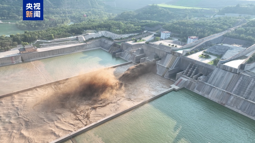 应对黄河上中游大量来水 小浪底水利枢纽开启泄洪运用 应对黄河上中游大量来水 小浪底水利枢纽开启泄洪运用