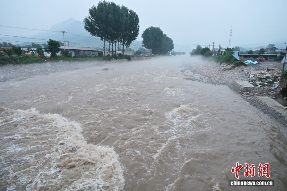 多部门部署防汛抢险救灾 京津冀降雨强度减弱
