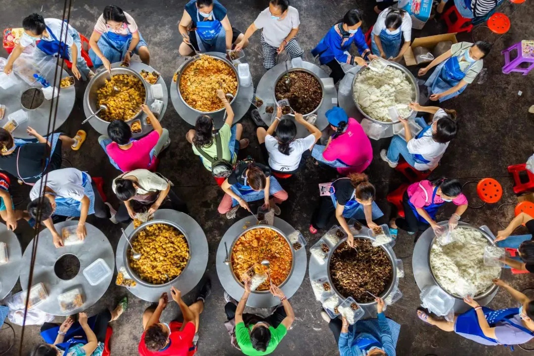 “恩人，欢迎回榕江！”村超重启