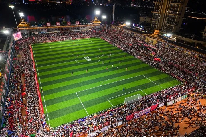 “恩人，欢迎回榕江！”村超重启