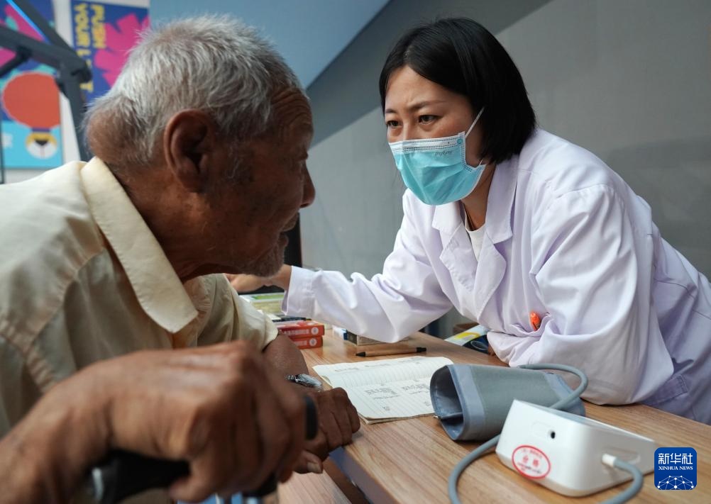 探访北京市平谷区体育中心安置点 探访北京市平谷区体育中心安置点