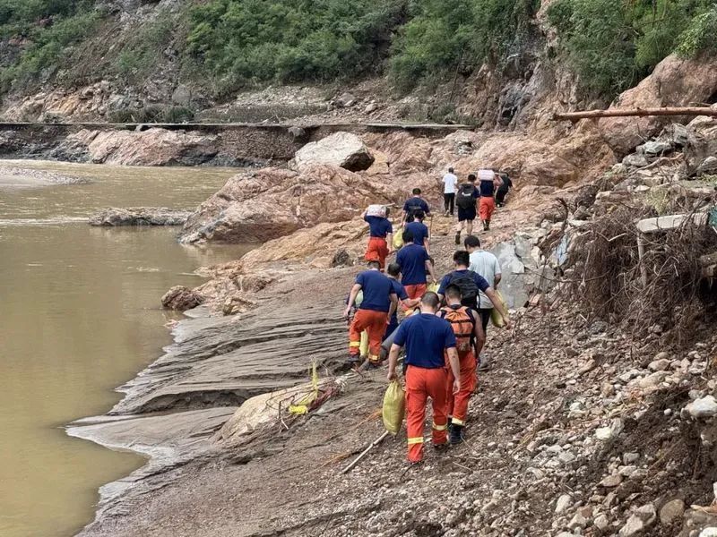 暴雨来袭，遇水架桥！怀柔琉璃庙镇消防救援纪实