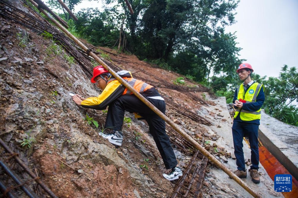 浙江舟山：做好台风“竹节草”过境后防范应对工作
