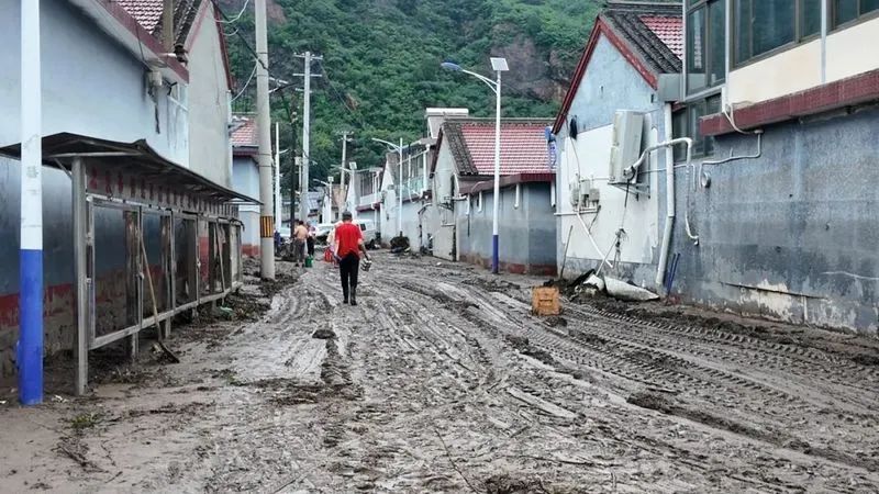 暴雨来袭，遇水架桥！怀柔琉璃庙镇消防救援纪实
