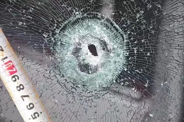 玩弹弓，射钢珠，获刑9个月！