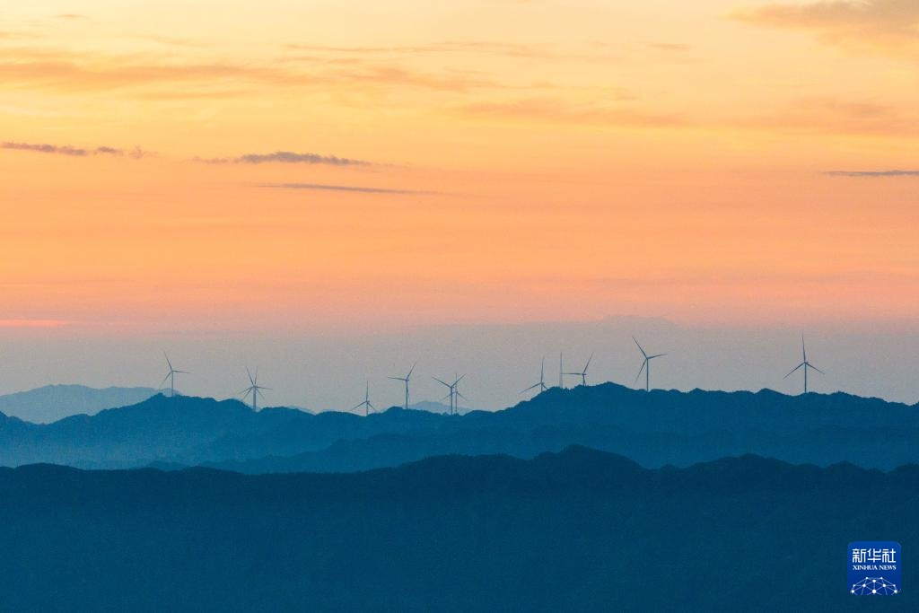 美丽中国丨湖南雪峰山日出云海美景
