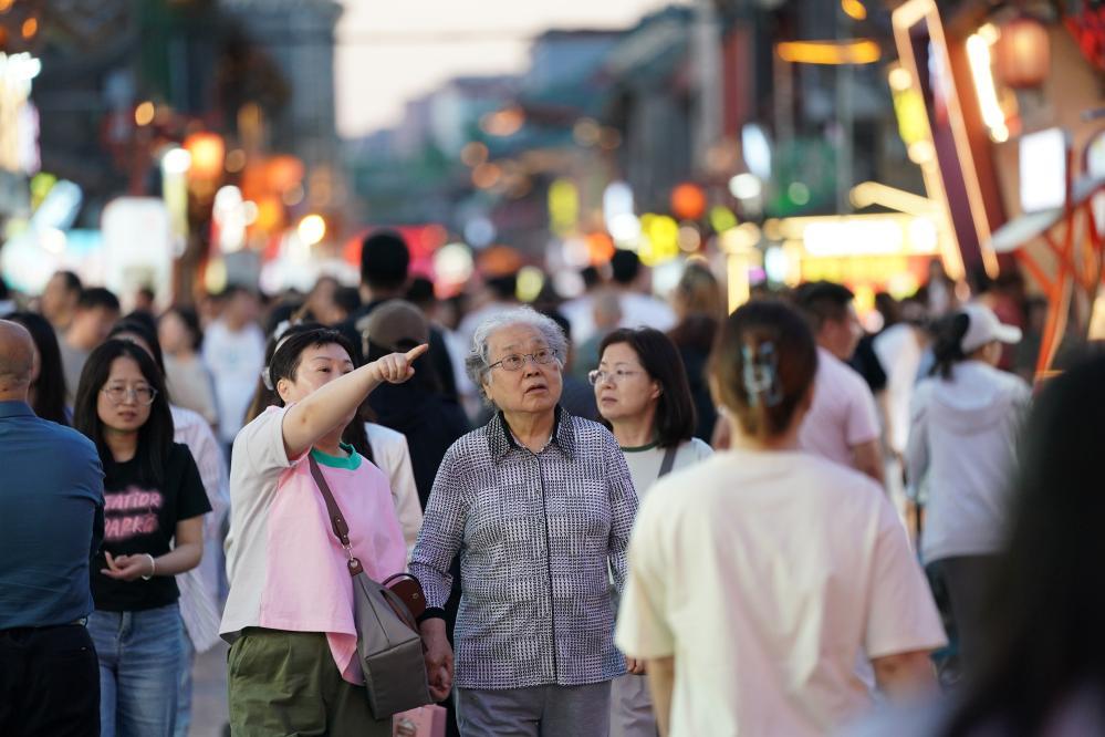 明明太阳已经落山 为何体感更热？