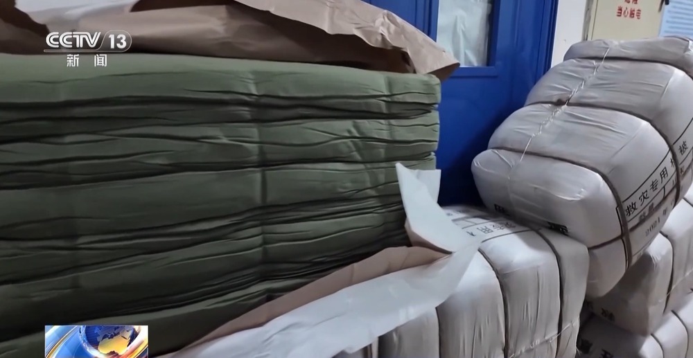 河北三河因强降雨紧急转移超5万人 来看安置点里的24小时守护