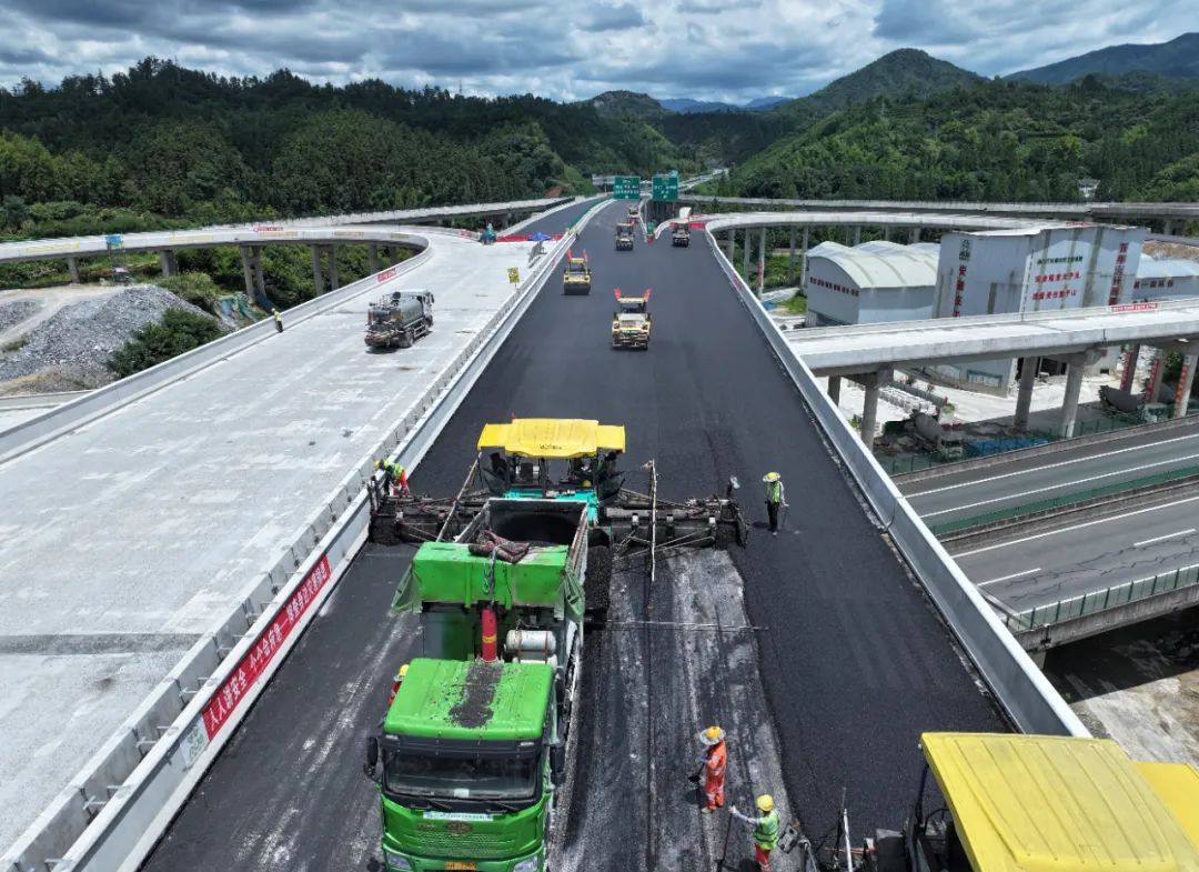安徽这段高速预计今年年底通车 安徽这段高速预计今年年底通车