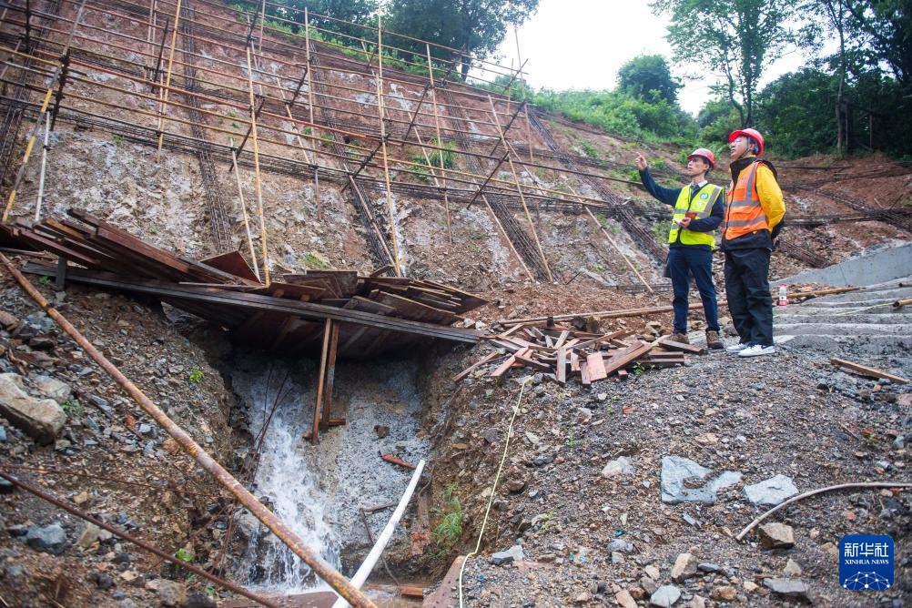 浙江舟山：做好台风“竹节草”过境后防范应对工作