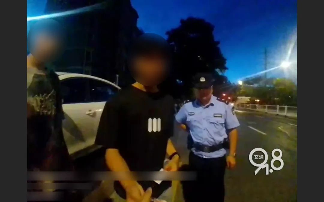 事发杭州！小偷行窃后一个细节，警察哭笑不得：“天才”