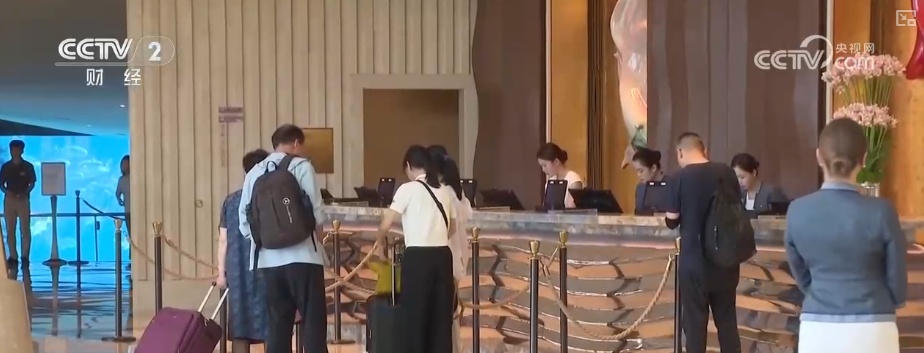 优惠“加码”、补贴“上新” 贴合消费需求“真金白银”全方位激活消费潜力