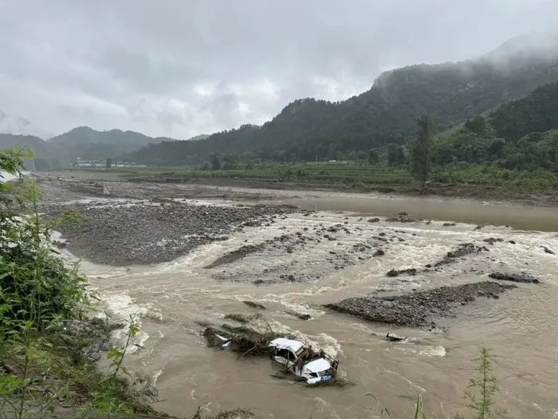 暴雨来袭，遇水架桥！怀柔琉璃庙镇消防救援纪实