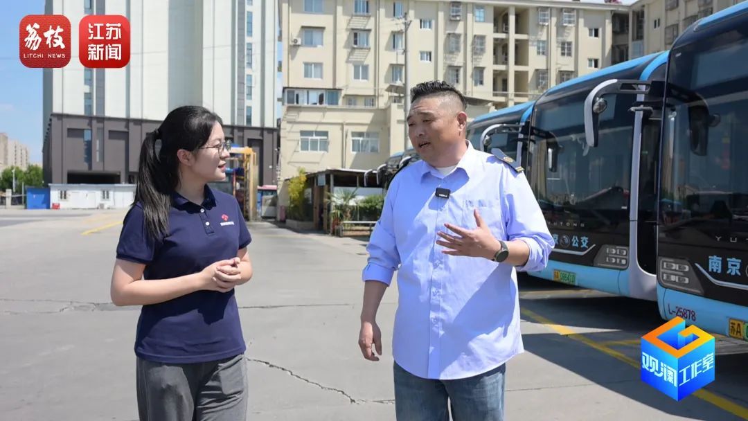 前门上人后门上快递，“不务正业”的南京503路火了！