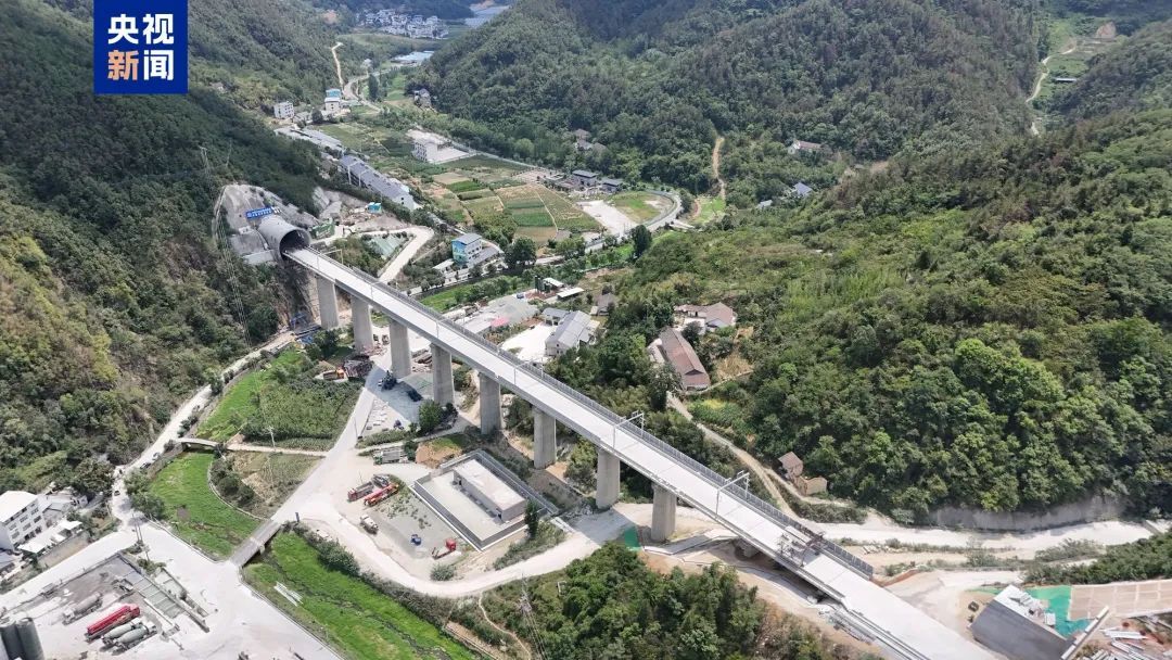 西十高铁重要进展→