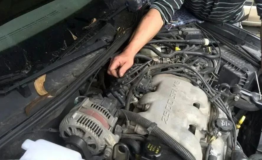 天气炎热,谨防车辆“自燃”! 天气炎热,谨防车辆“自燃”!