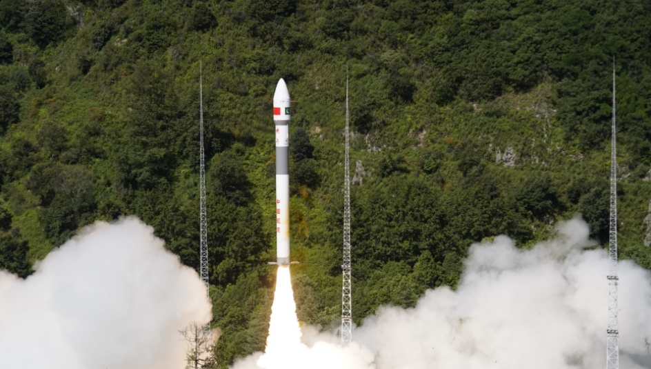 我国成功发射巴基斯坦遥感卫星01星