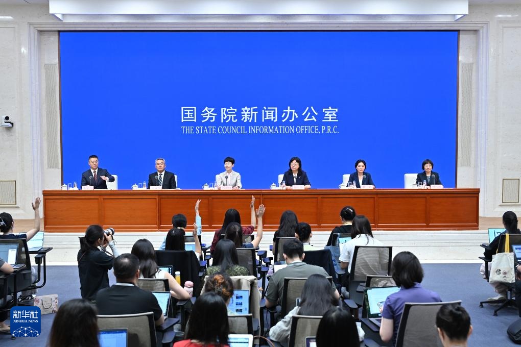 育儿补贴怎么领？为何覆盖一孩？钱从哪里来？