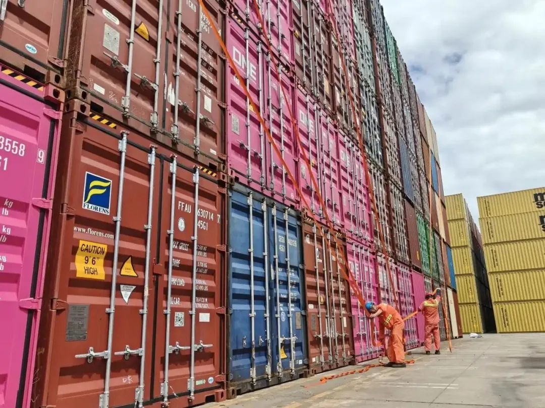 渔船回港、果农抢收、人员转移……浙江多部门联动应对台风！