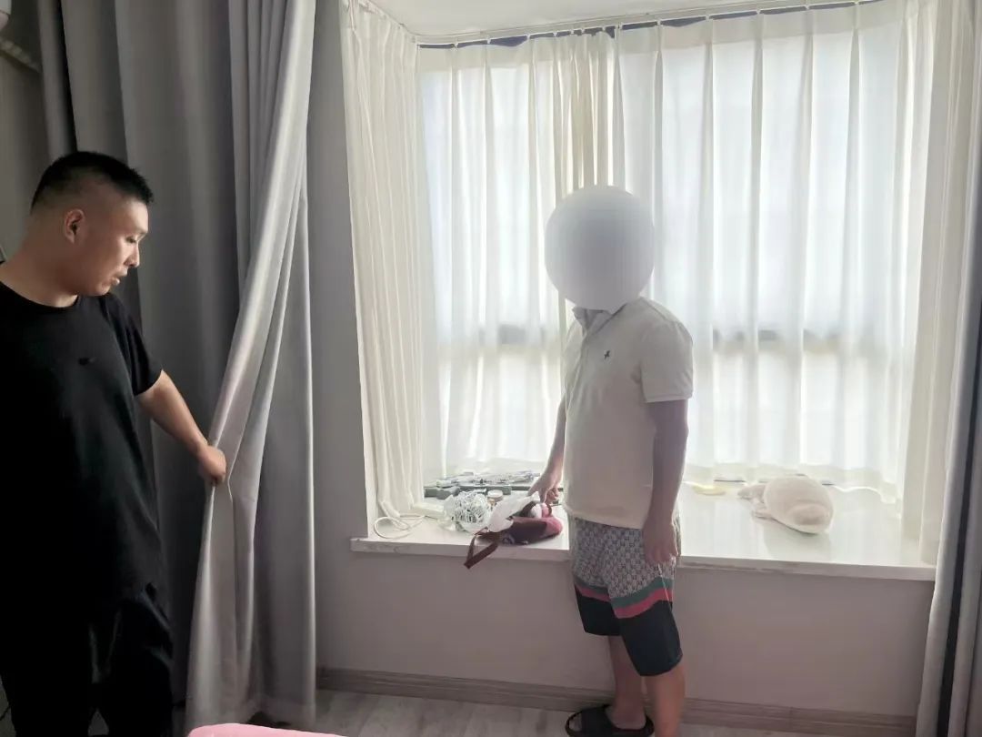 做贼心虚后,他上演“弃车保帅”...... 做贼心虚后,他上演“弃车保帅”......