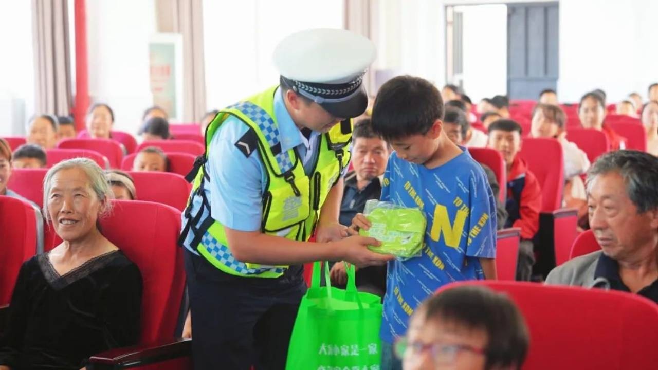 云南昭通多措并举 关爱留守儿童暑期生活 云南昭通多措并举 关爱留守儿童暑期生活