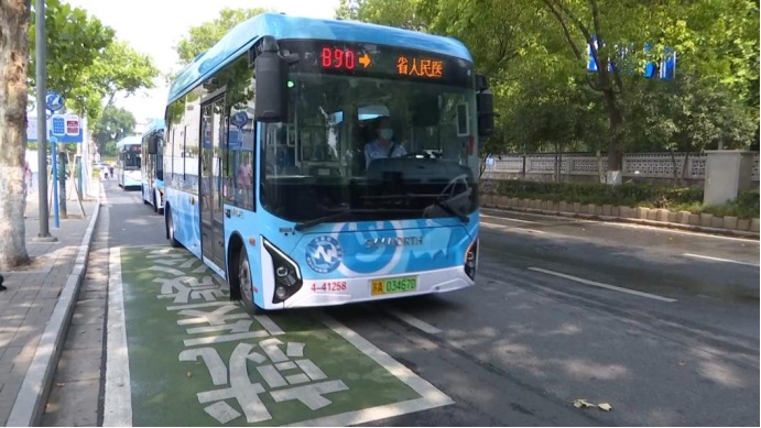 前门上人后门上快递，“不务正业”的南京503路火了！