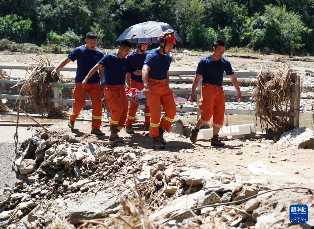 探访北京怀柔琉璃庙镇救援一线