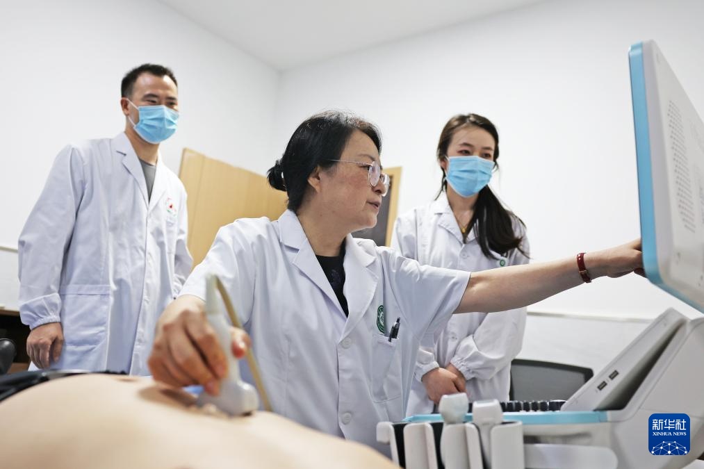 四川凉山:医疗团队驻点帮扶 助力县域医疗服务 四川凉山:医疗团队驻点帮扶 助力县域医疗服务