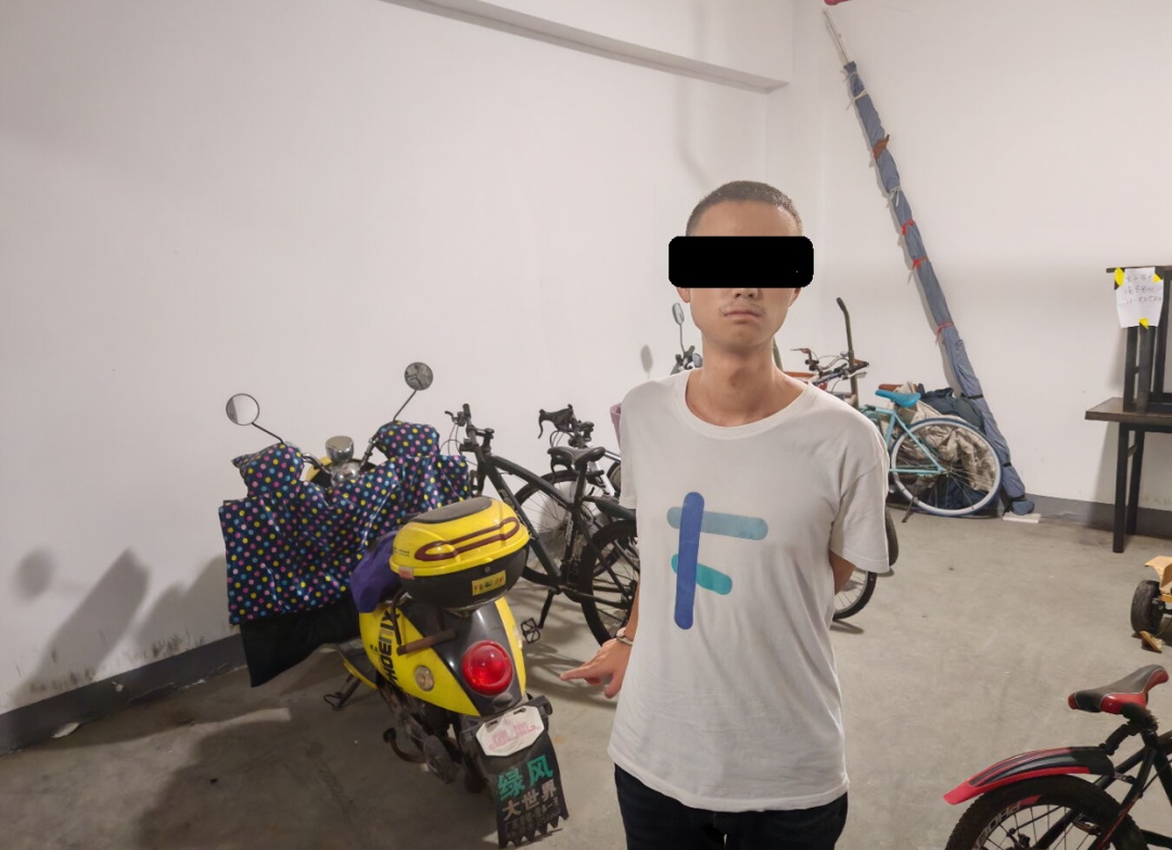 男子推着不同电瓶车频繁出入海宁一小区，警方一查…