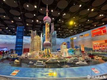 马龙打卡上海乐高乐园