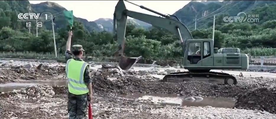 各地多部门全力应对汛情 各方力量有序开展灾后恢复工作