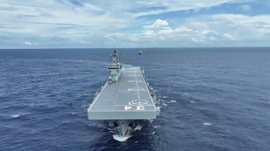 湖北舰，亮相！