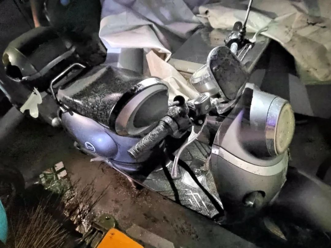 男子推着不同电瓶车频繁出入海宁一小区，警方一查…