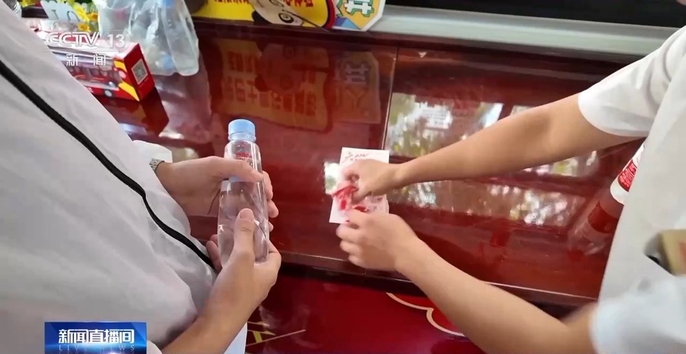 如何高效打卡城市热门景点？坐观光巴士