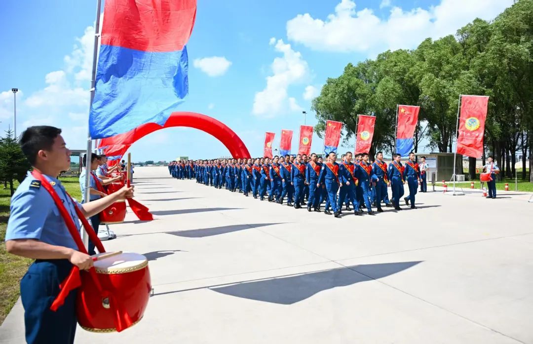 坐着“鲲鹏”，到长春上学！