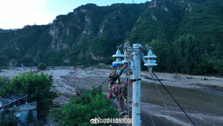 承德受灾地区实现村村通电