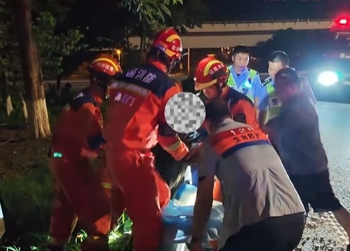 厦门翔安大道发生事故，紧急救援！