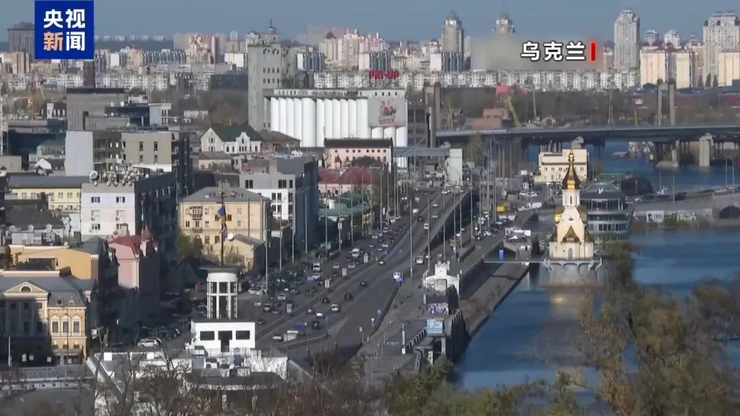 普京泽连斯基释放谈判积极信号，特朗普却下令将两艘核潜艇部署至俄附近区域