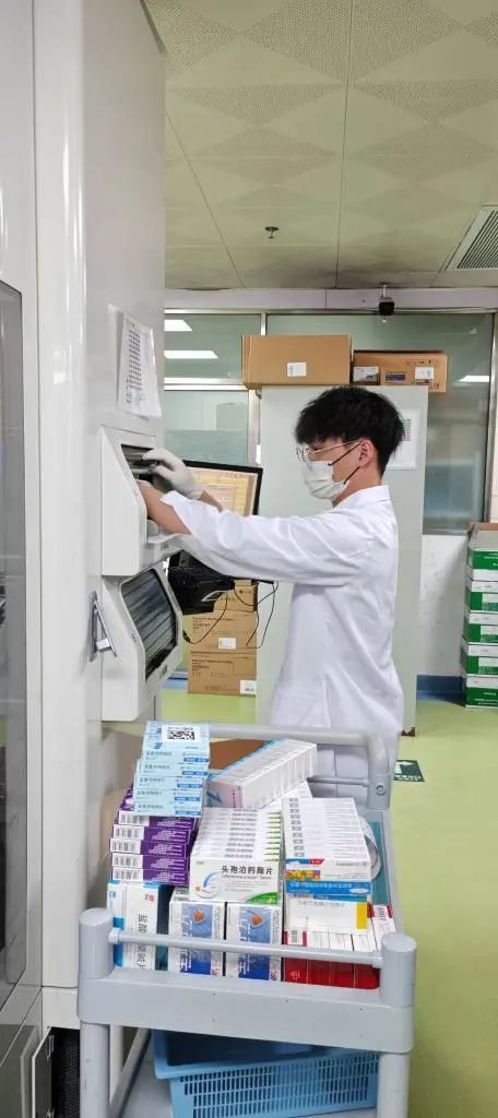 蒙脱石散为什么不能“干吞”？