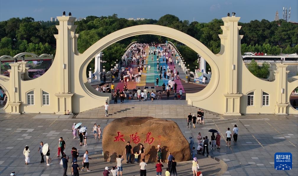 新华全媒＋丨“打卡”哈尔滨太阳岛：湿地漫游观城市生态画卷