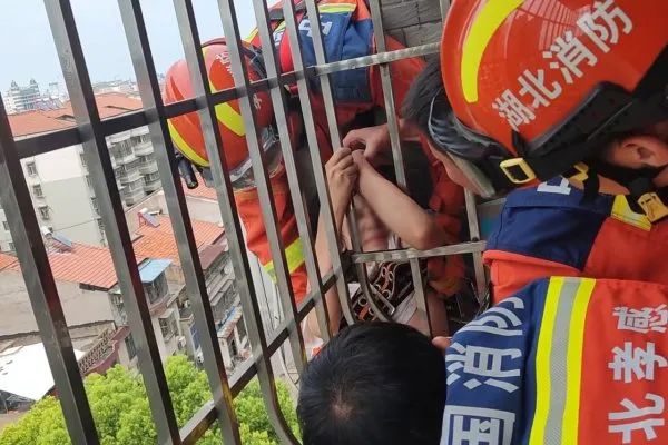 近期高发！11岁女娃被反锁家中，命悬一线……